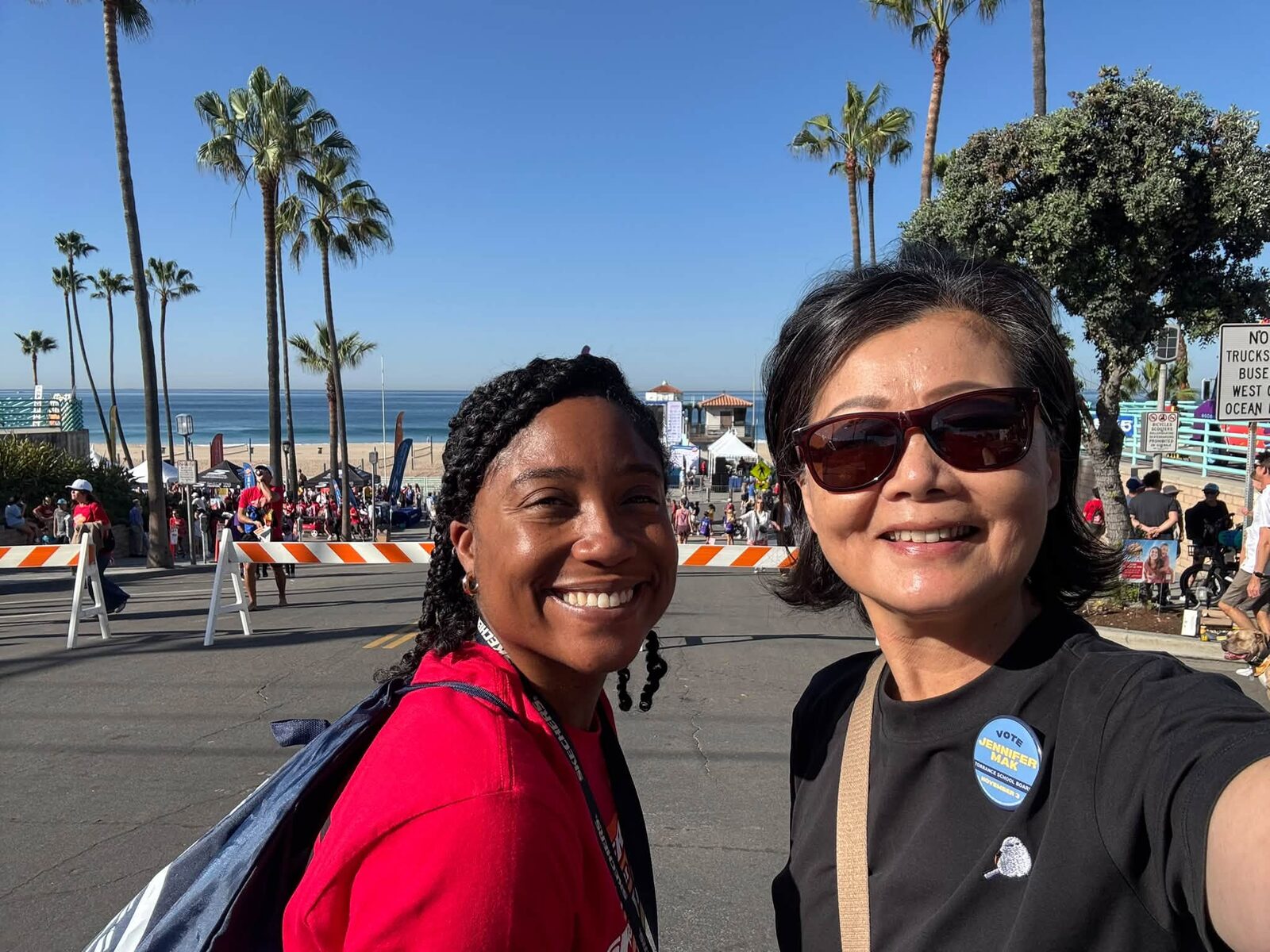 Jennifer Mak with a fellow walker at the Skechers Pier to Pier Walk